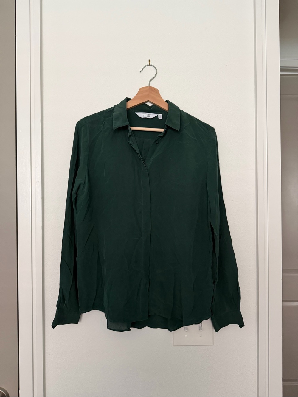 & OTHER STORIES • green silk button doen